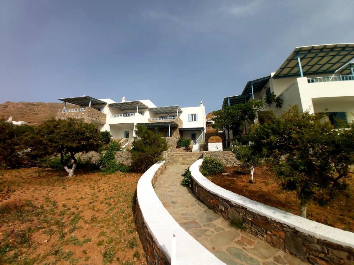 Medusa Accommodation Livadakia Exterior photo