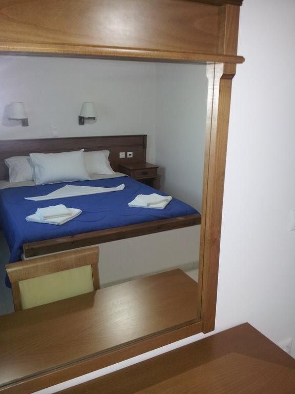 Medusa Accommodation Livadakia Exterior photo
