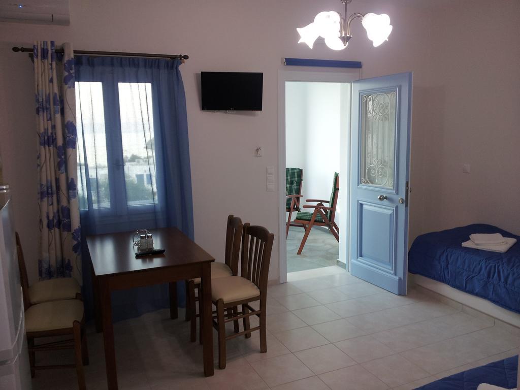 Medusa Accommodation Livadakia Exterior photo